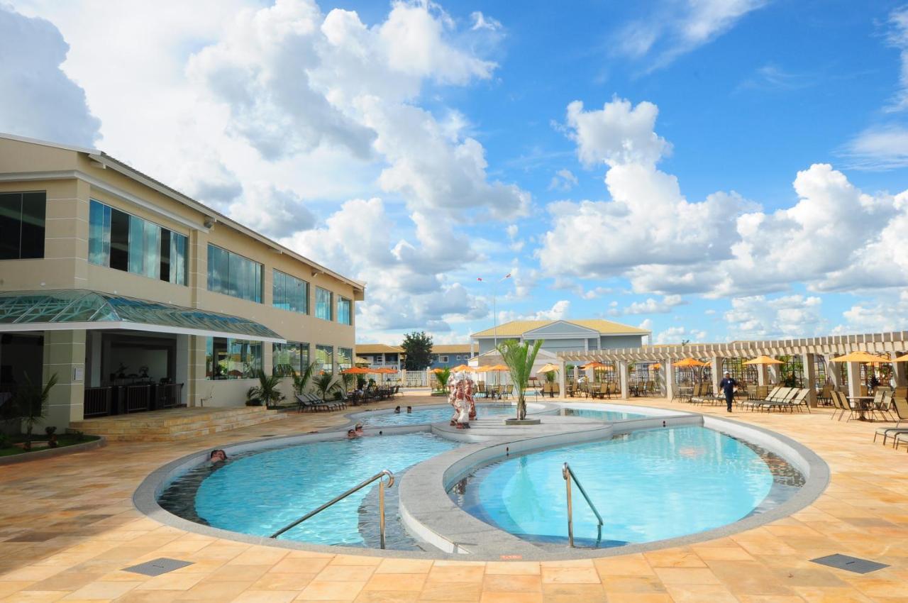 Lacqua Diroma Hotel Com Parque Aquatico 24 Horas Caldas Novas Exterior foto