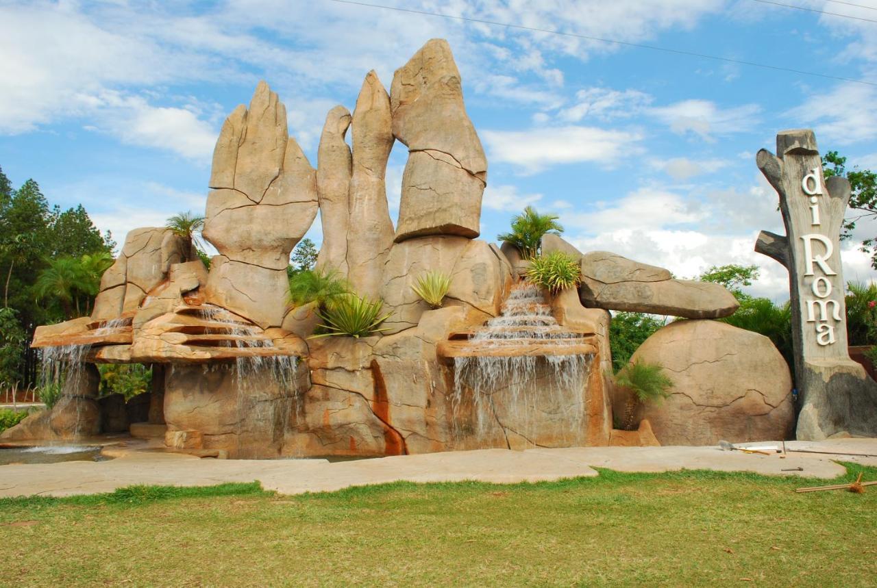 Lacqua Diroma Hotel Com Parque Aquatico 24 Horas Caldas Novas Exterior foto