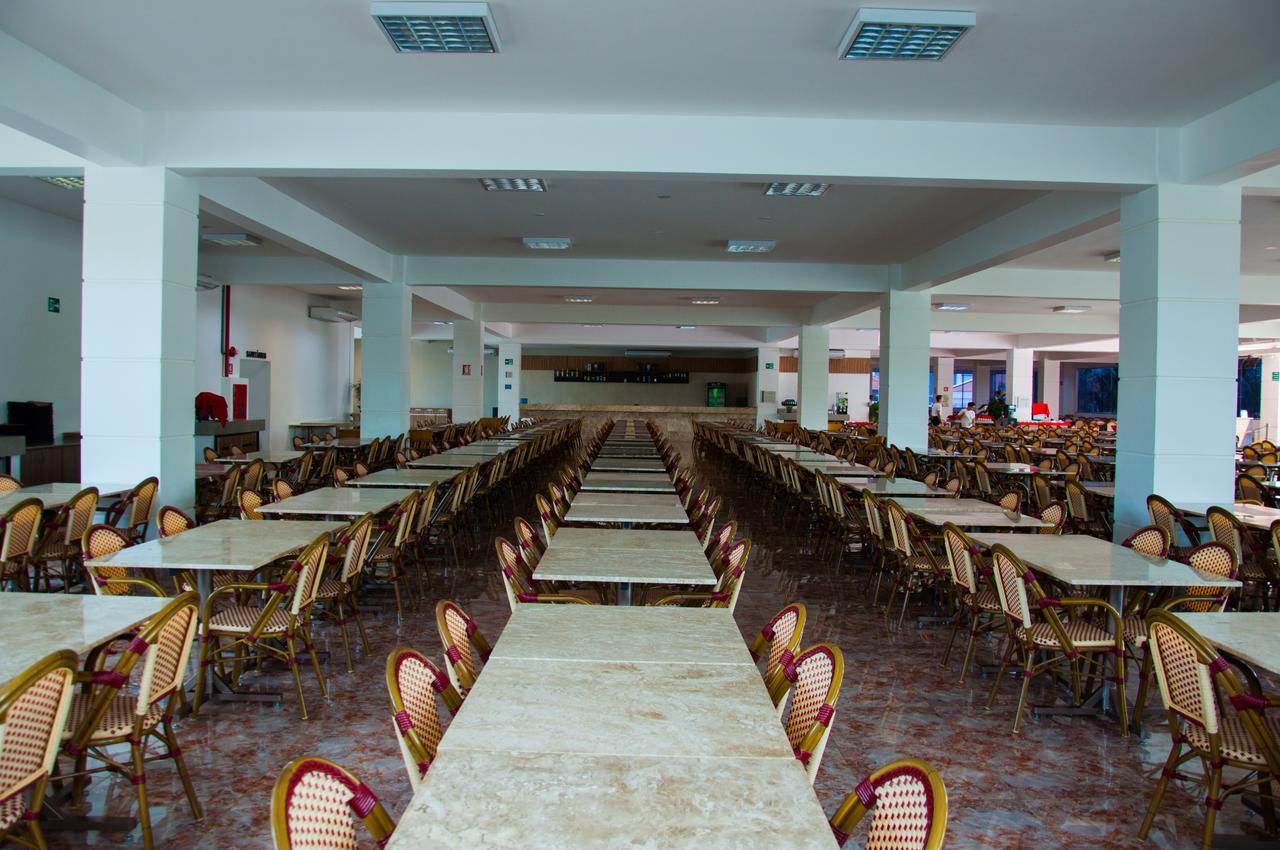 Lacqua Diroma Hotel Com Parque Aquatico 24 Horas Caldas Novas Exterior foto